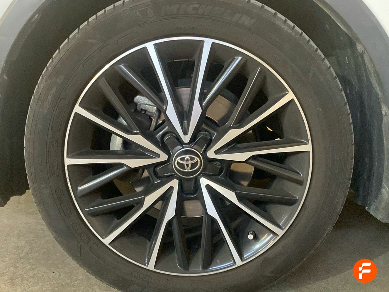 Foto Toyota C-HR 17