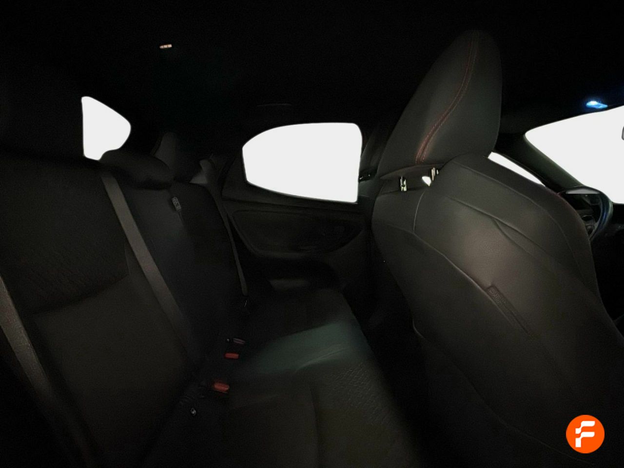 Foto Toyota Yaris 9