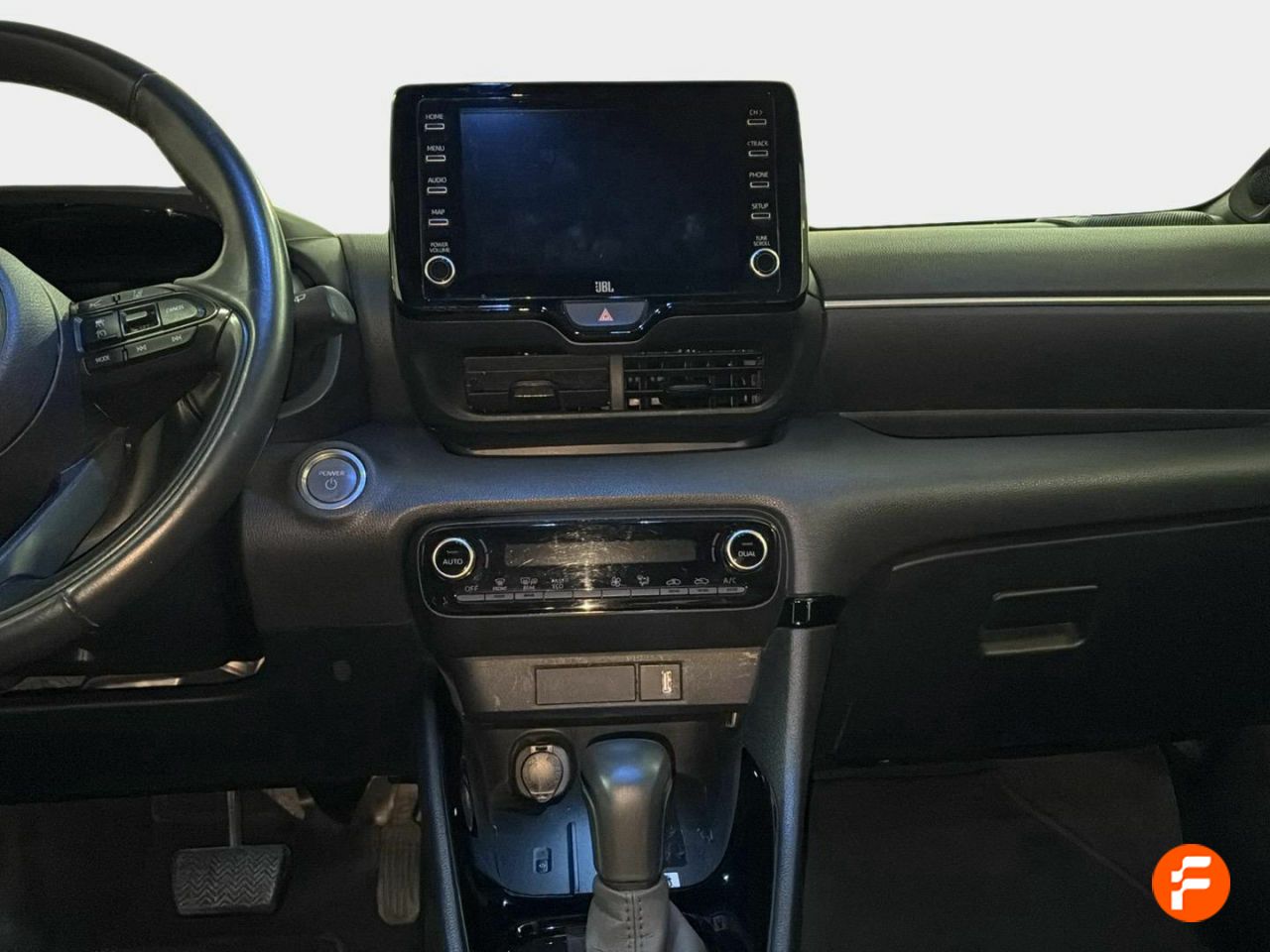 Foto Toyota Yaris 11
