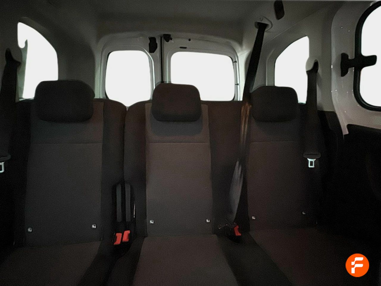 Foto Peugeot Rifter 9