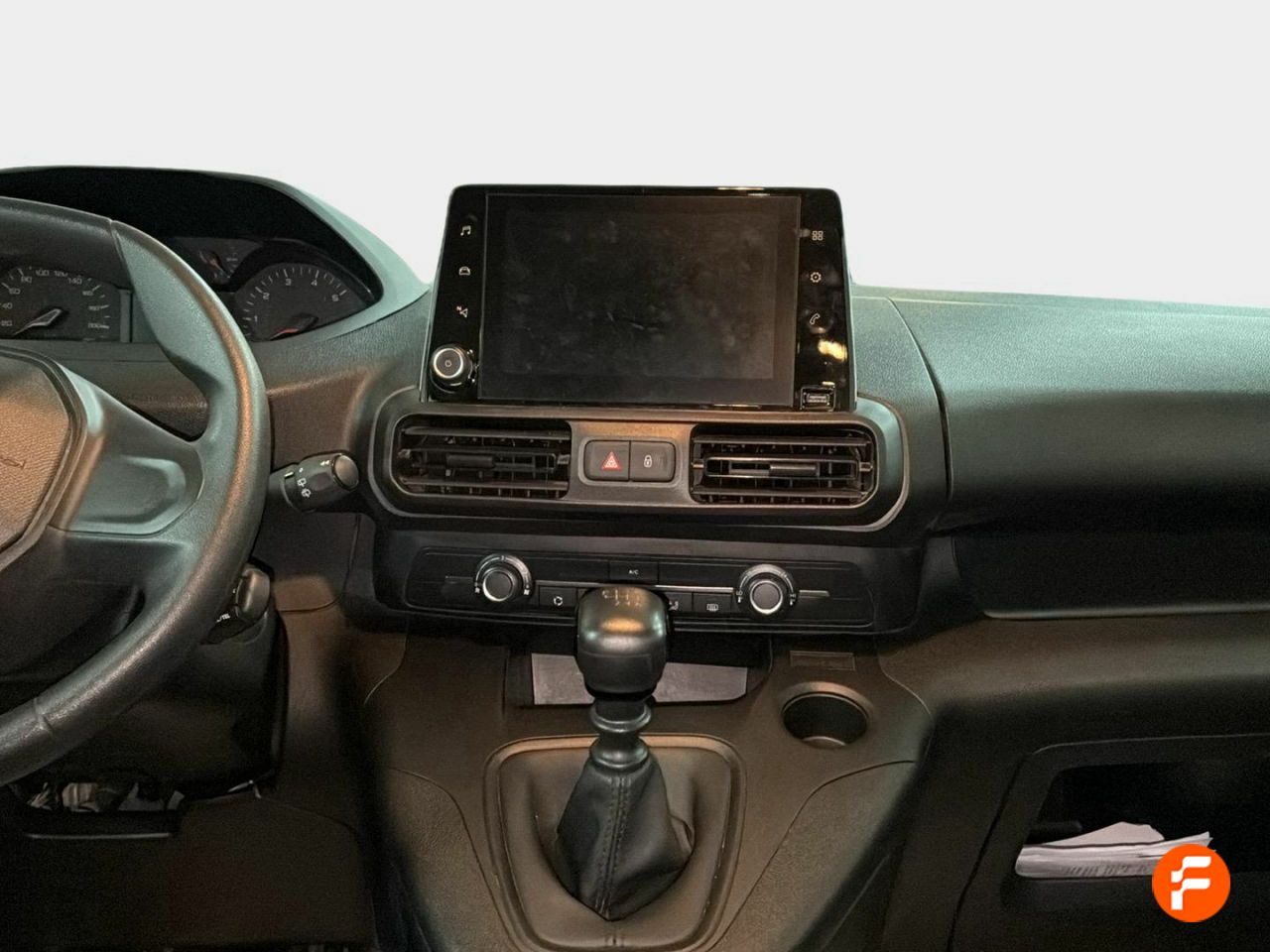 Foto Peugeot Rifter 11