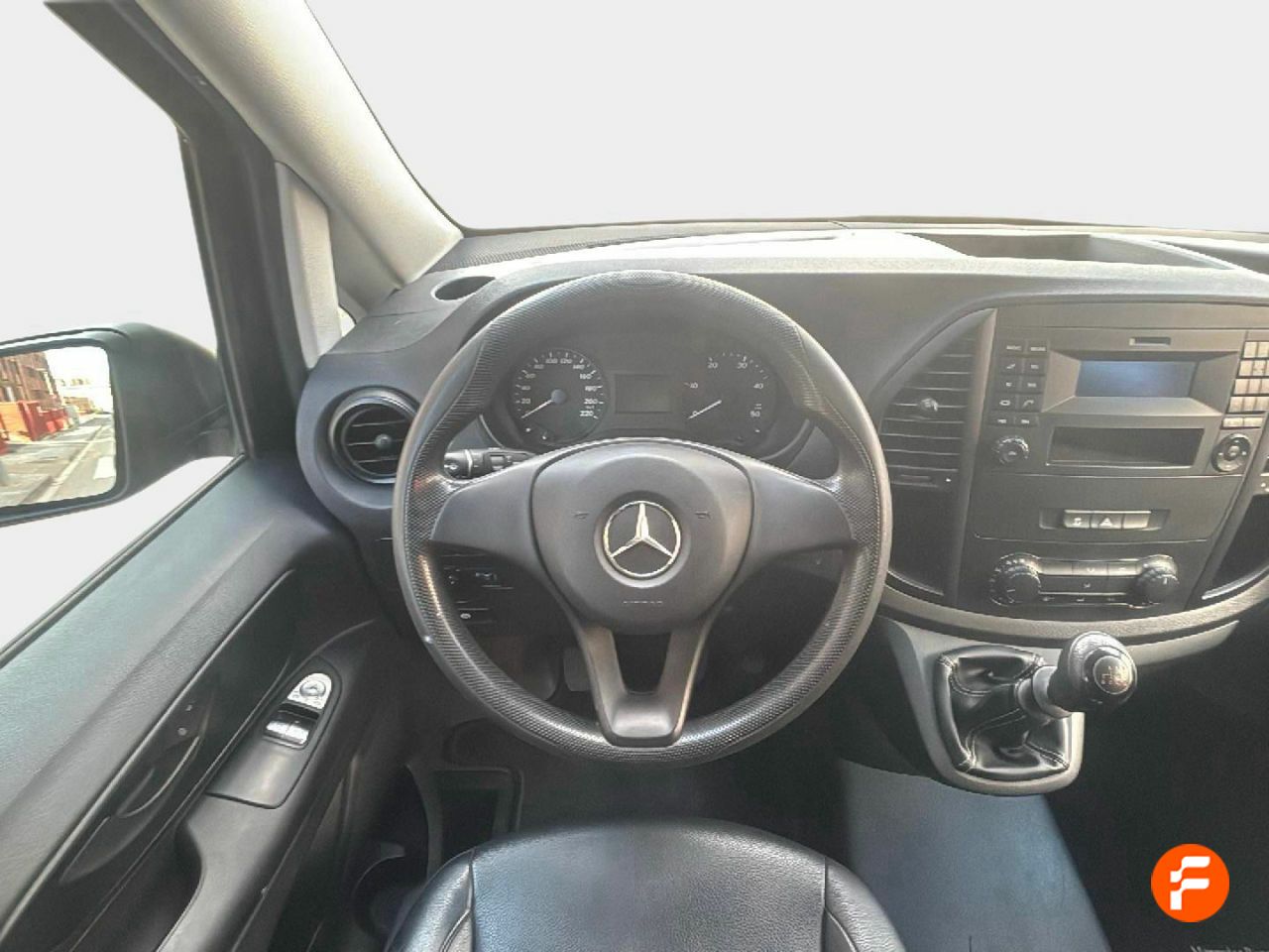 Foto Mercedes-Benz Vito 9