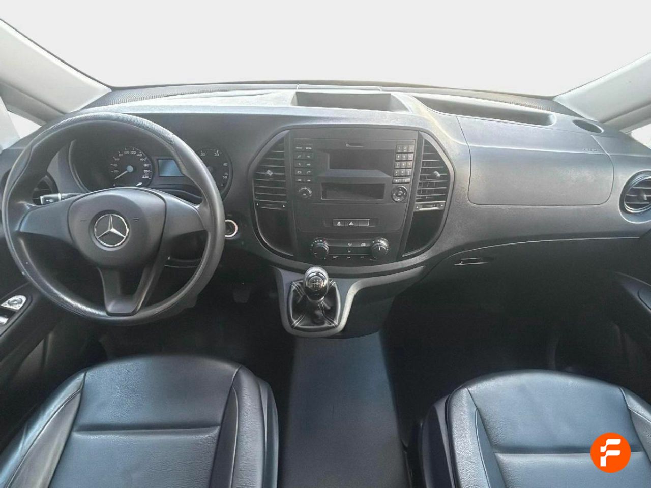 Foto Mercedes-Benz Vito 13