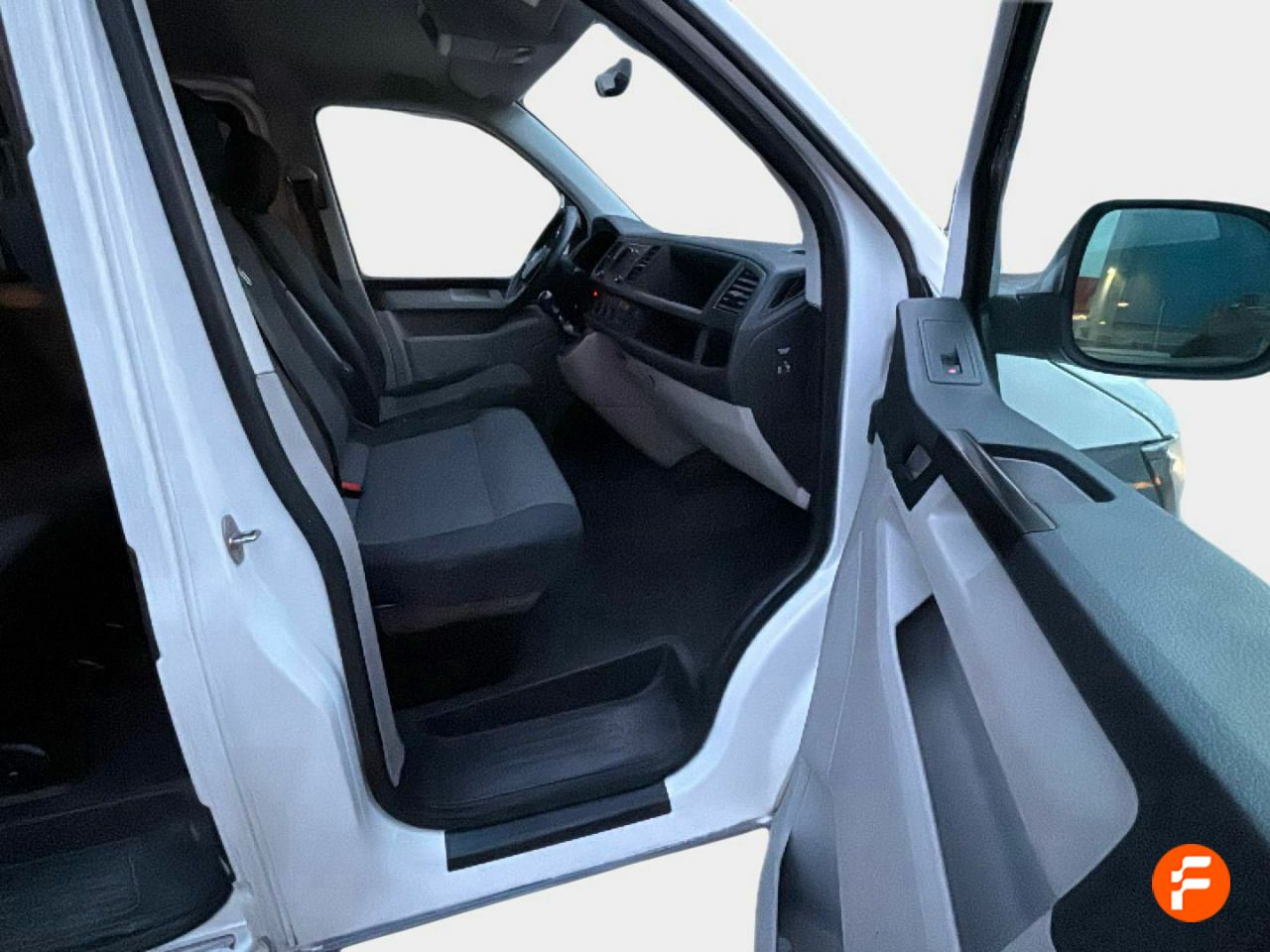 Foto Volkswagen Caravelle 10