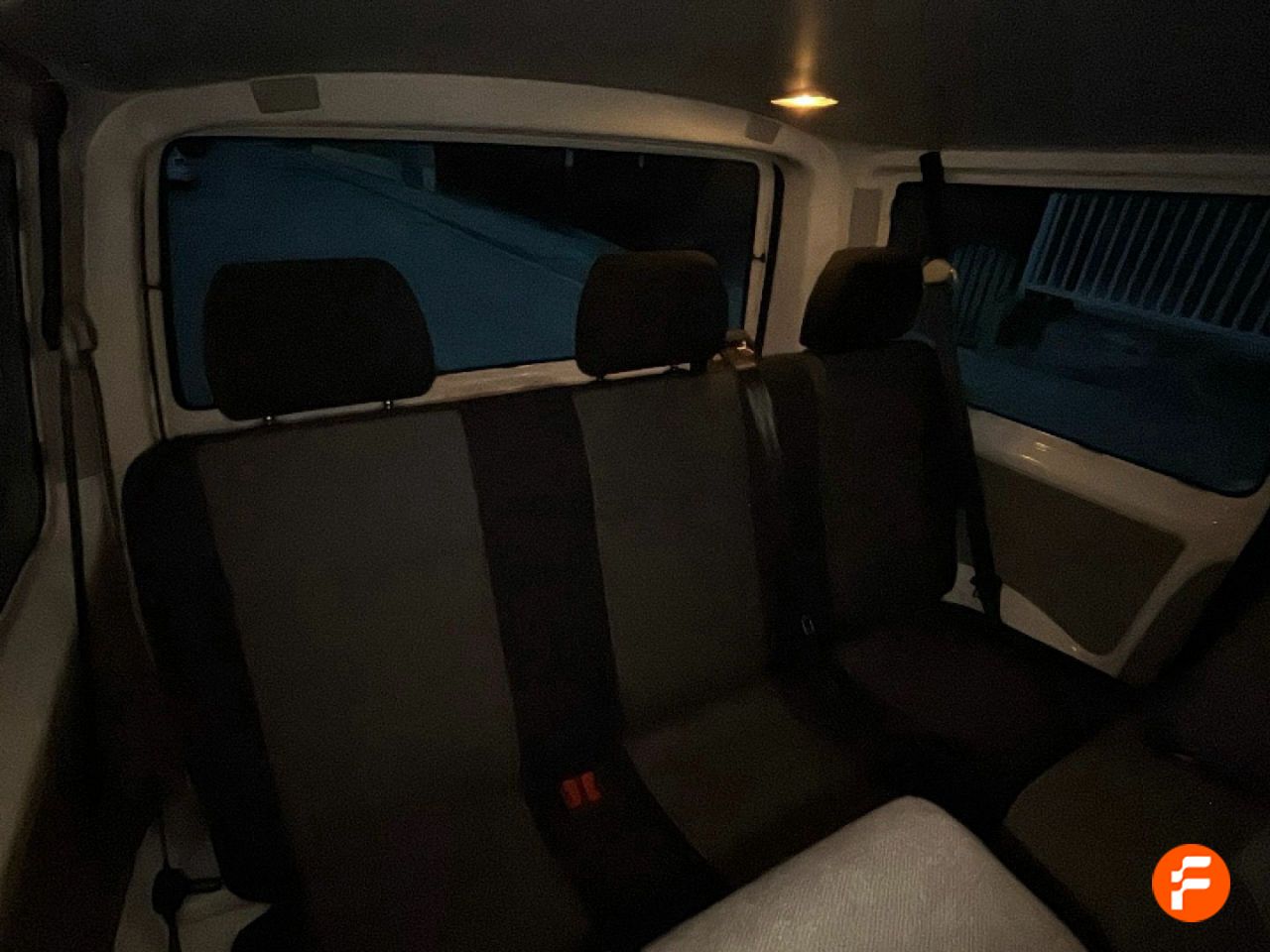 Foto Volkswagen Caravelle 14