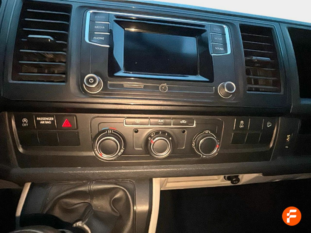 Foto Volkswagen Caravelle 21