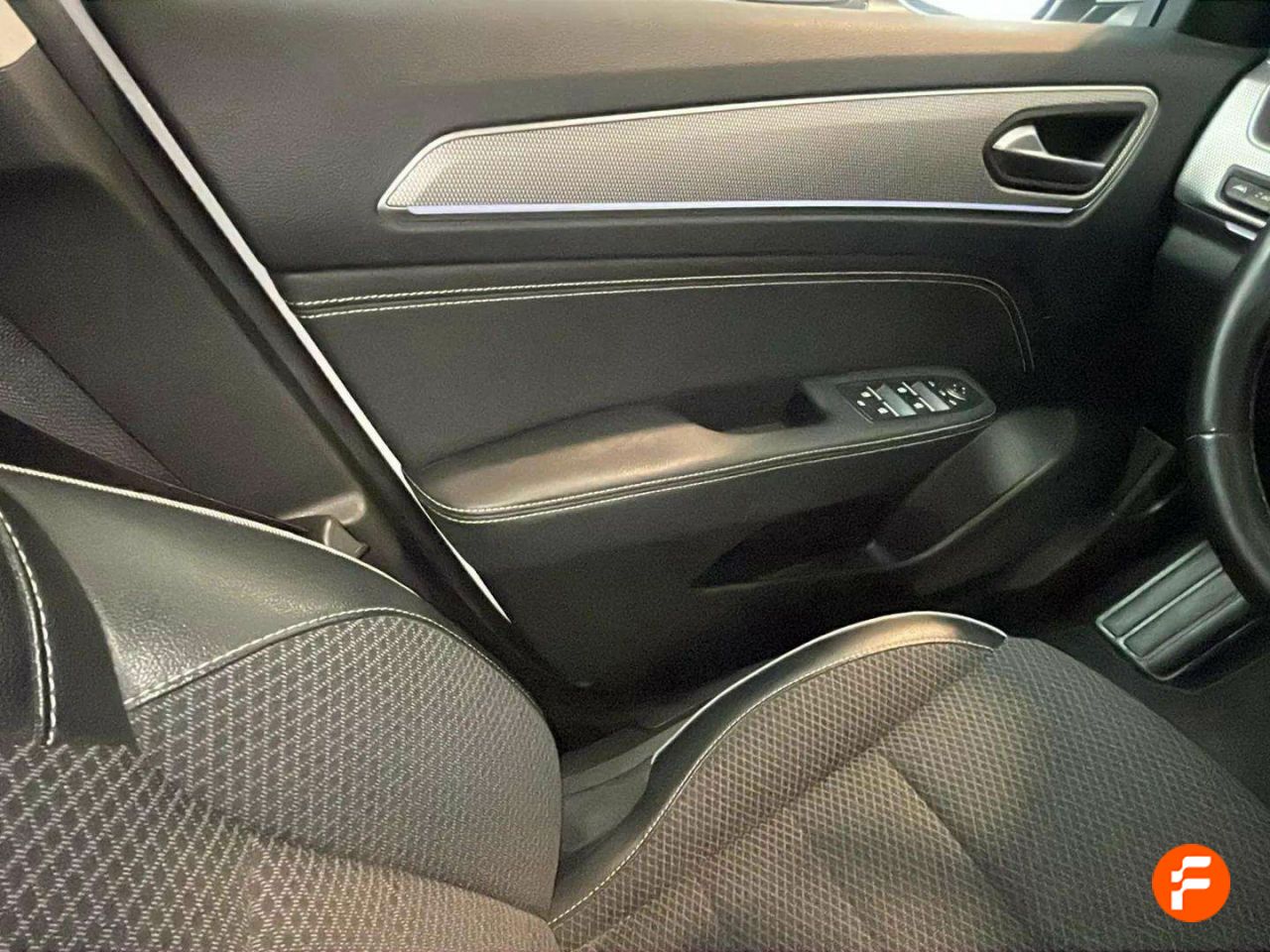 Foto Renault Arkana 19