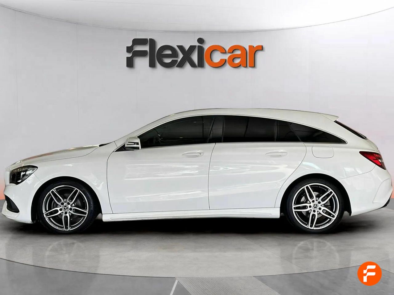 Foto Mercedes-Benz Clase CLA 4