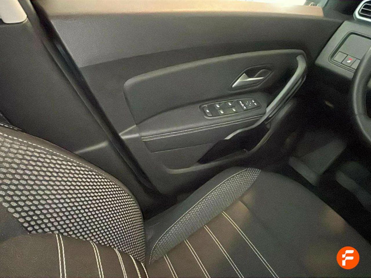 Foto Dacia Duster 18