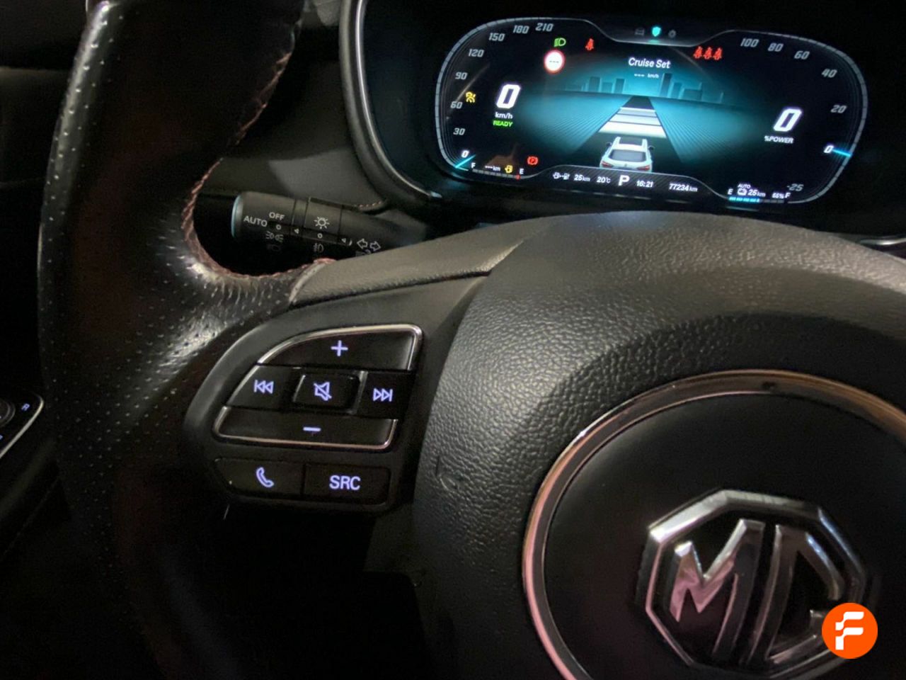 Foto MG HS 10