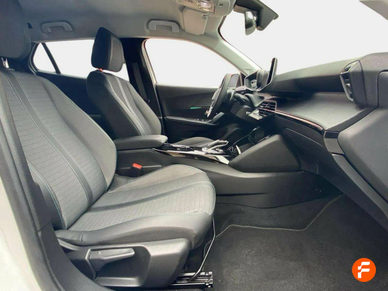 Foto Peugeot 2008 13