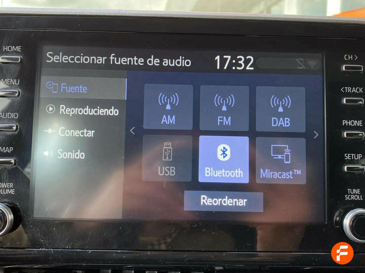 Foto Toyota C-HR 17