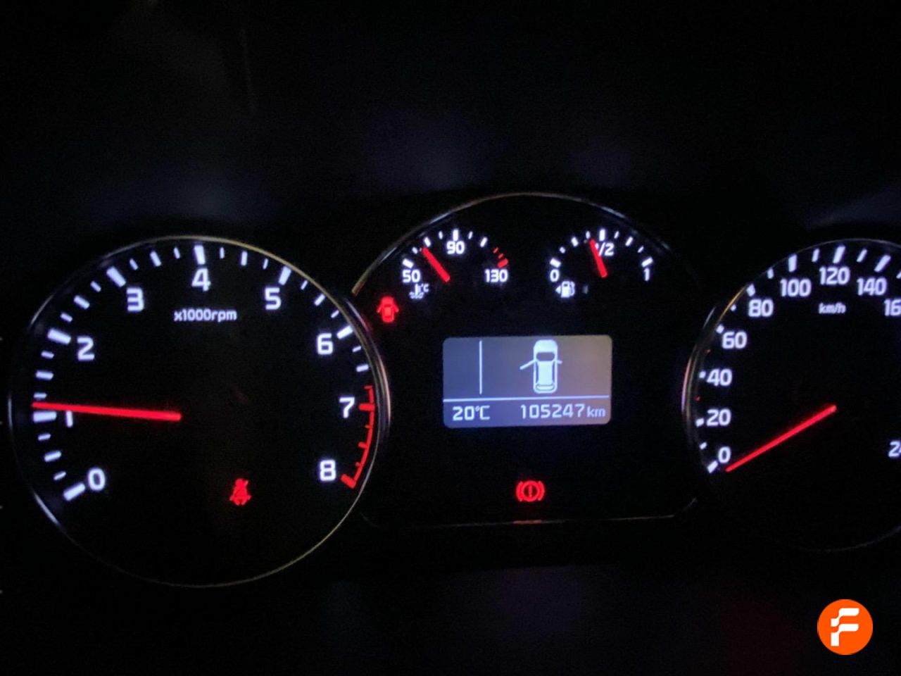 Foto Kia Carens 9