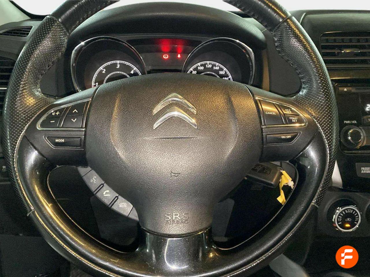 Foto Citroën C4 Aircross 11