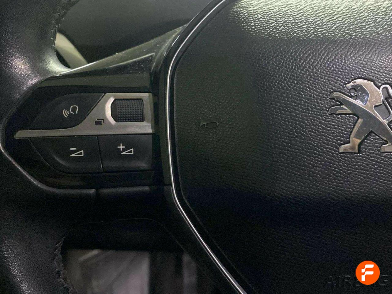 Foto Peugeot 5008 12