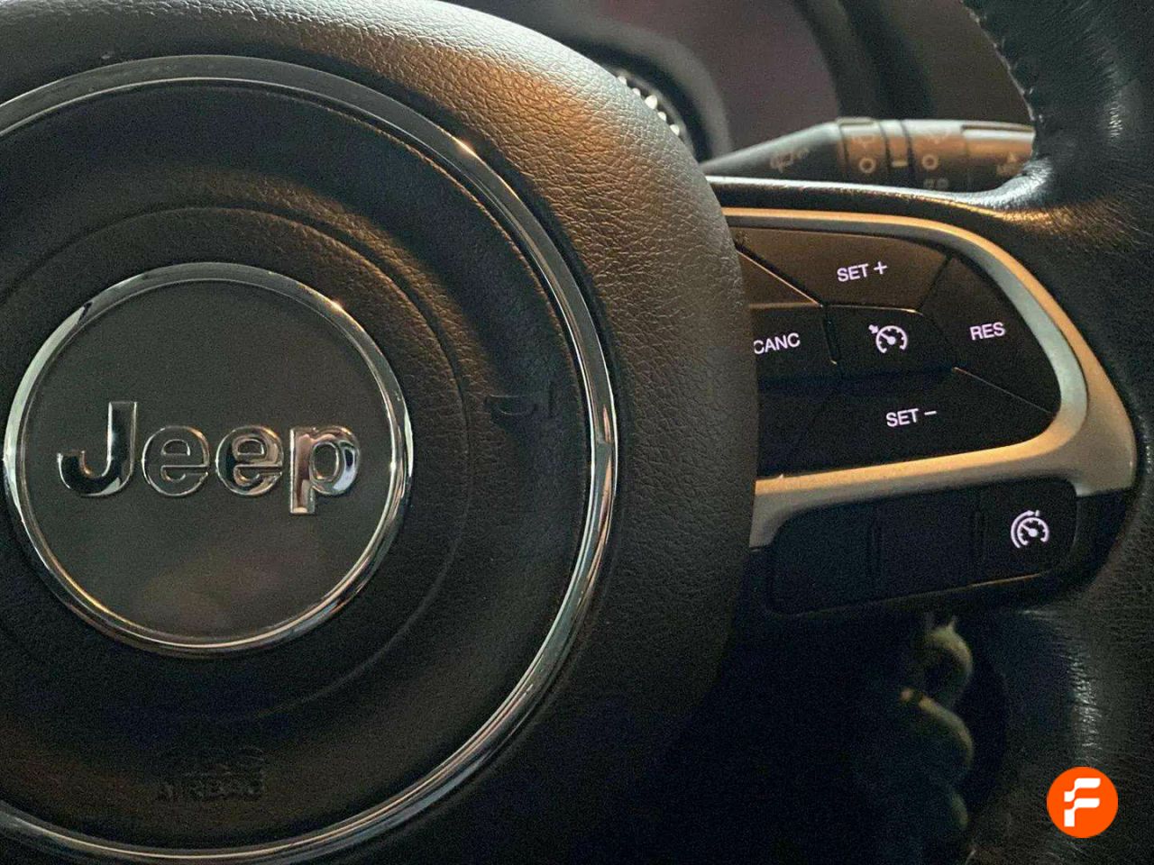Foto Jeep Renegade 13