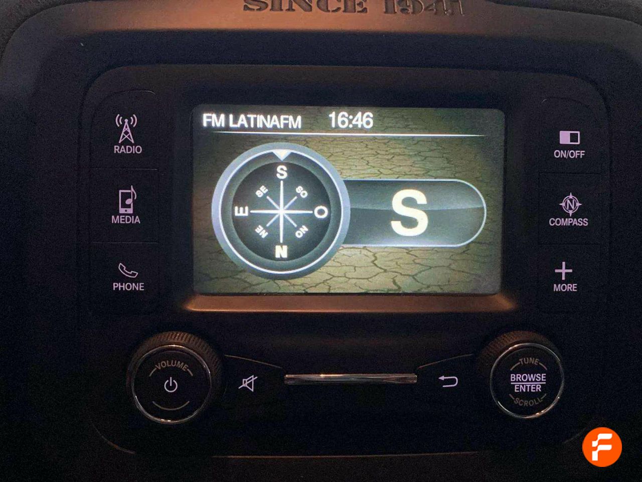 Foto Jeep Renegade 16