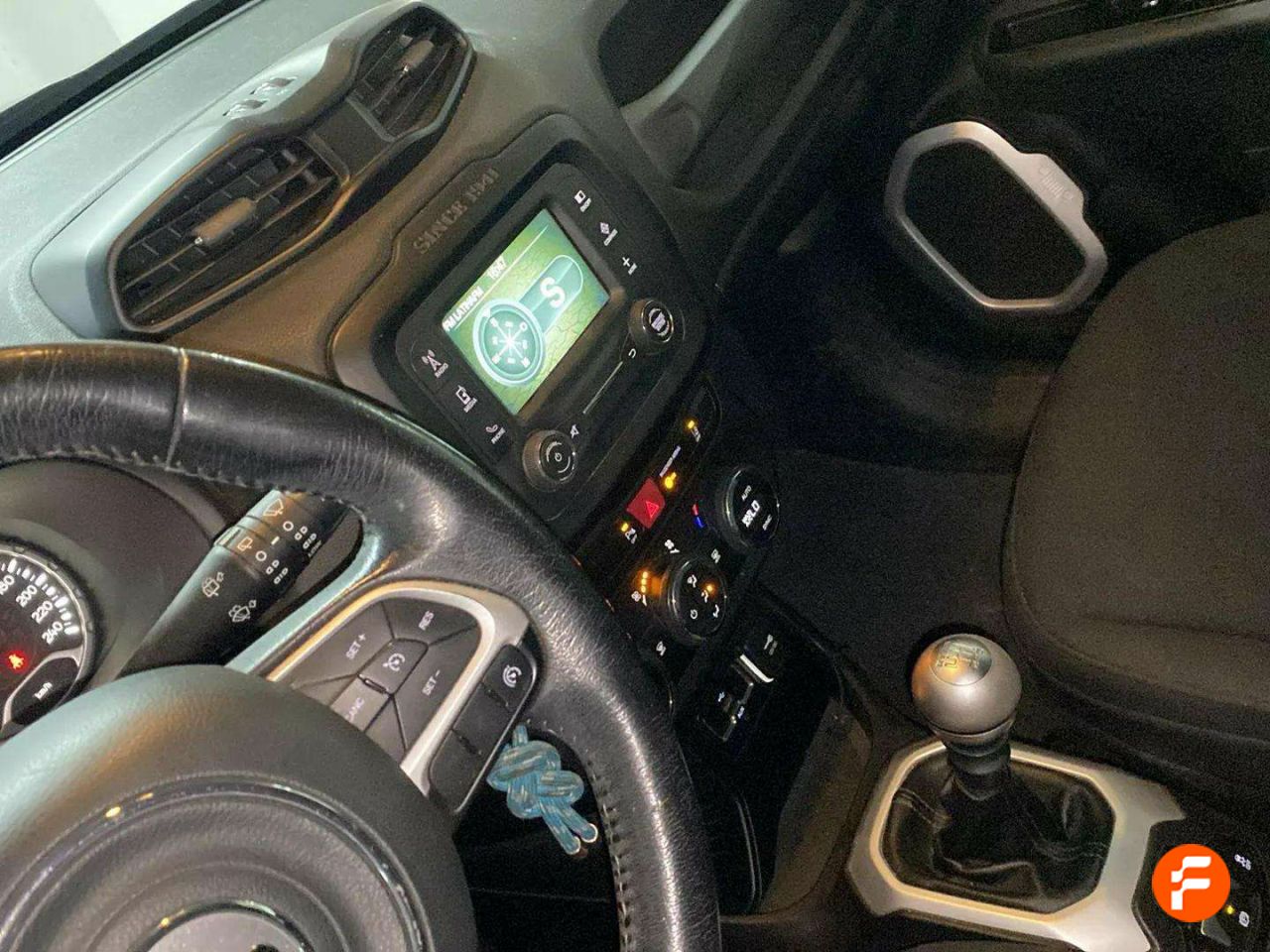 Foto Jeep Renegade 17