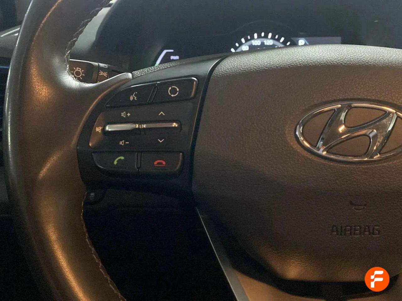 Foto Hyundai IONIQ 11