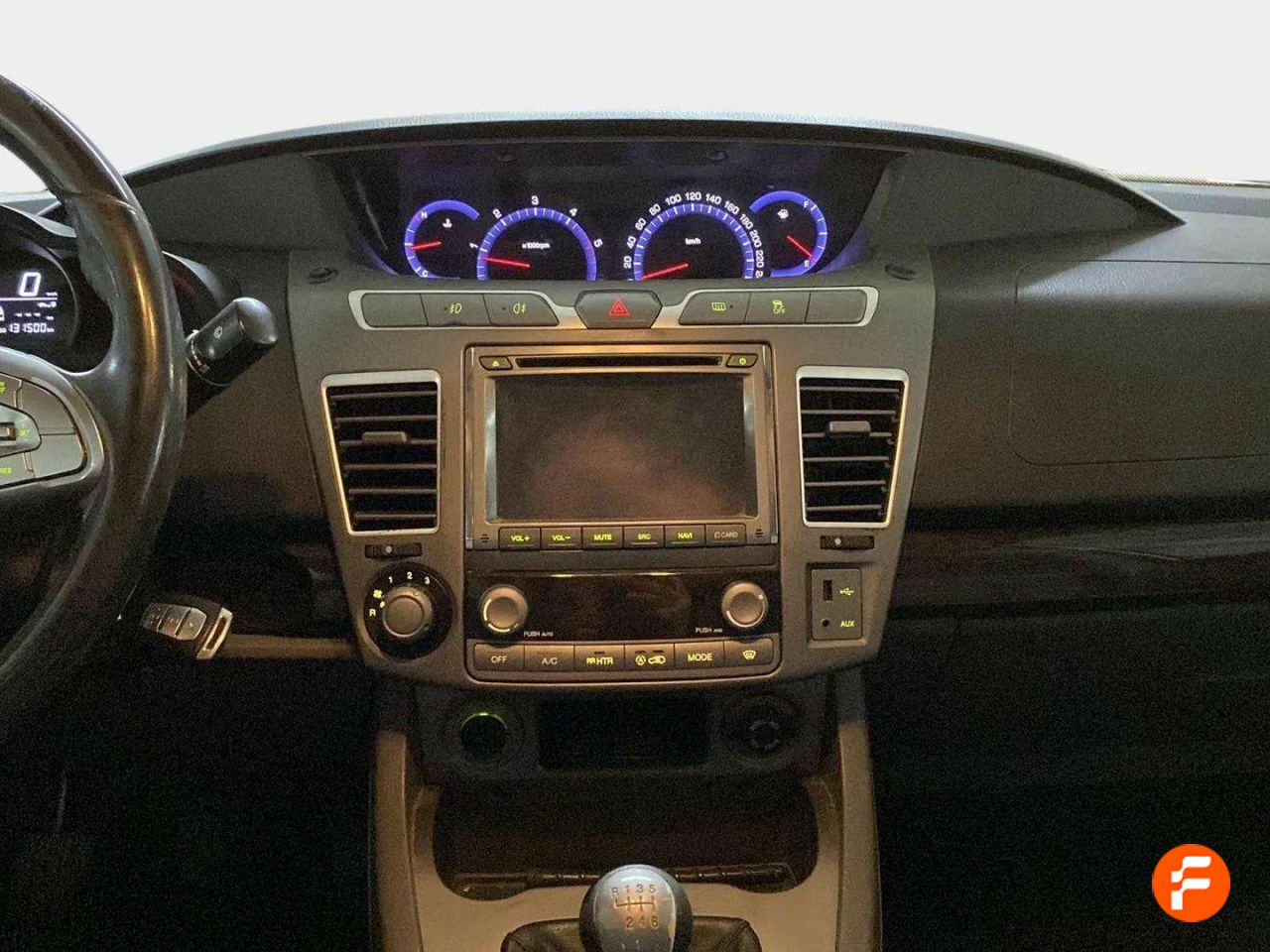 Foto SsangYong Rodius 12