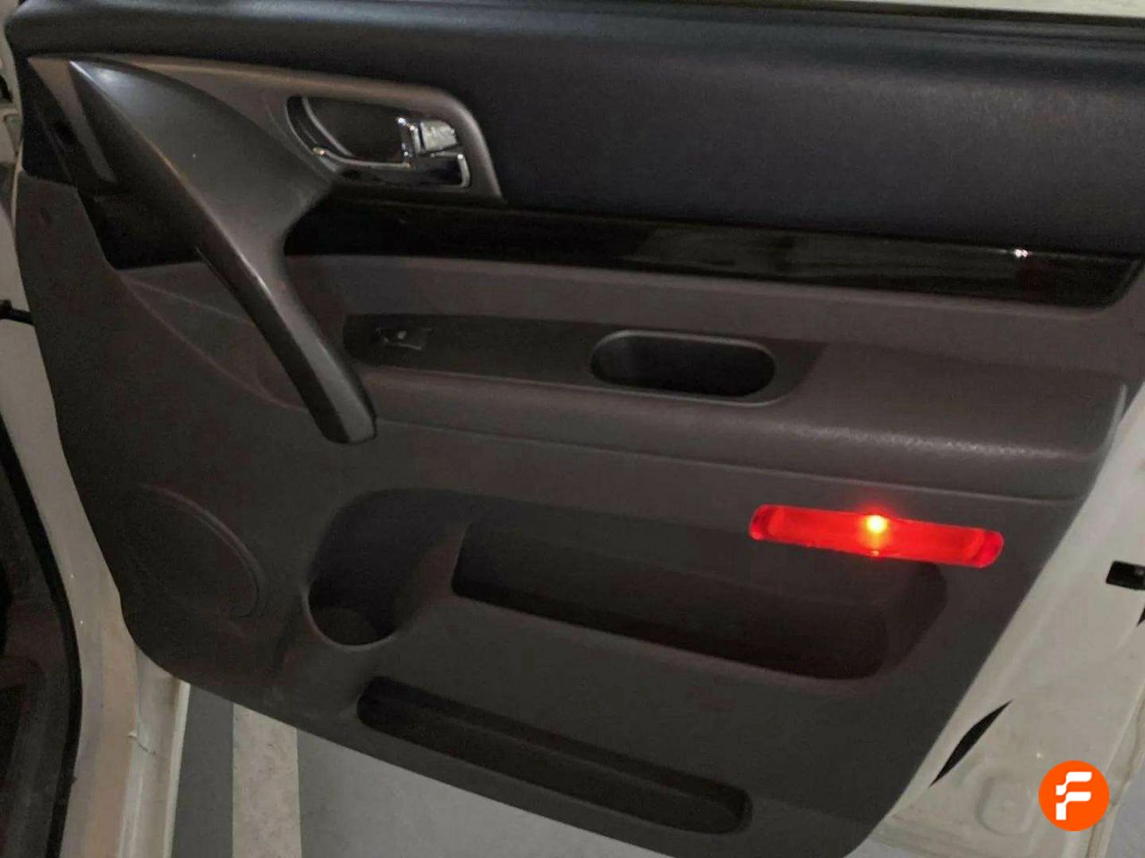 Foto SsangYong Rodius 21