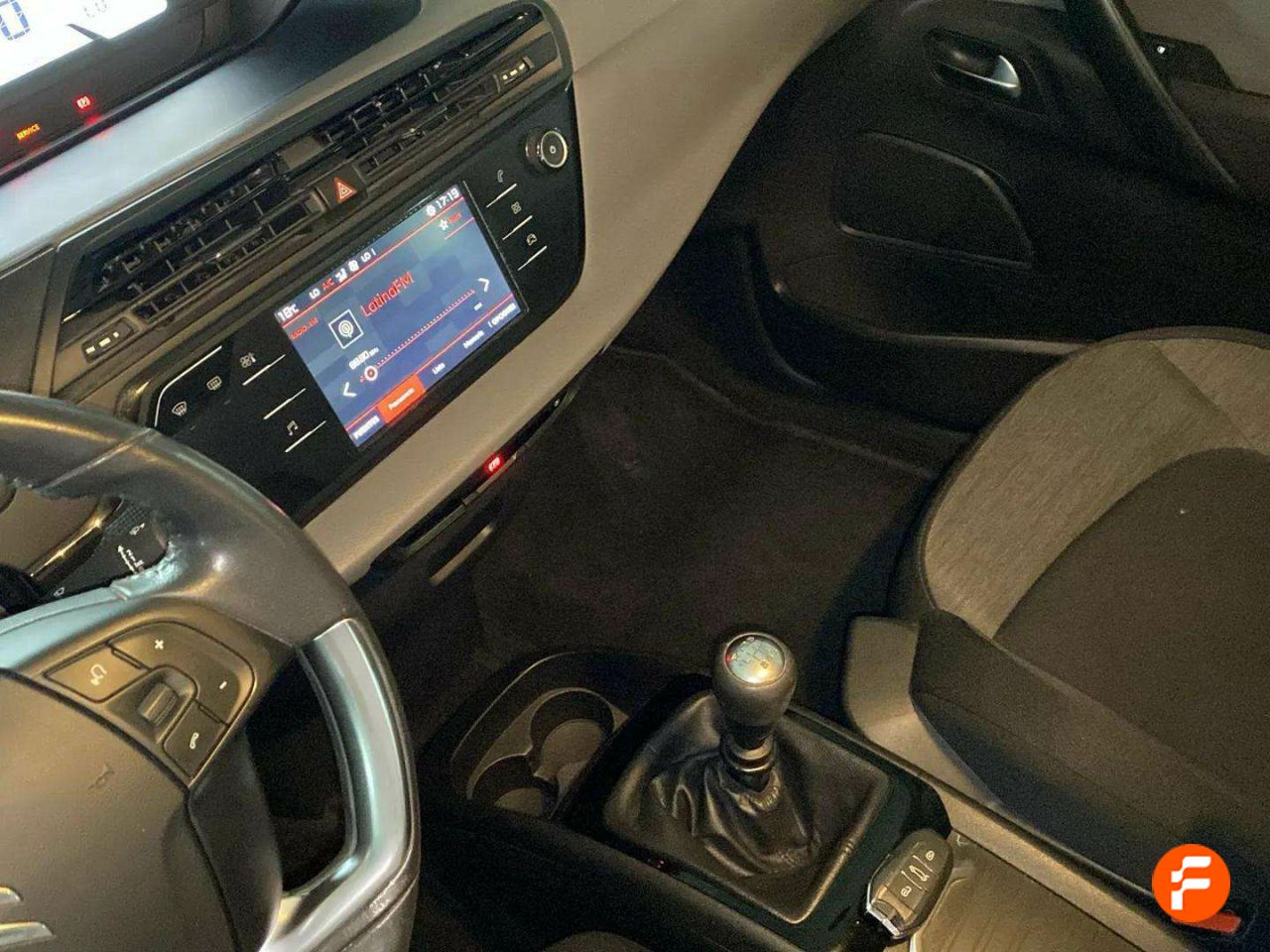 Foto Citroën C4 Picasso 17