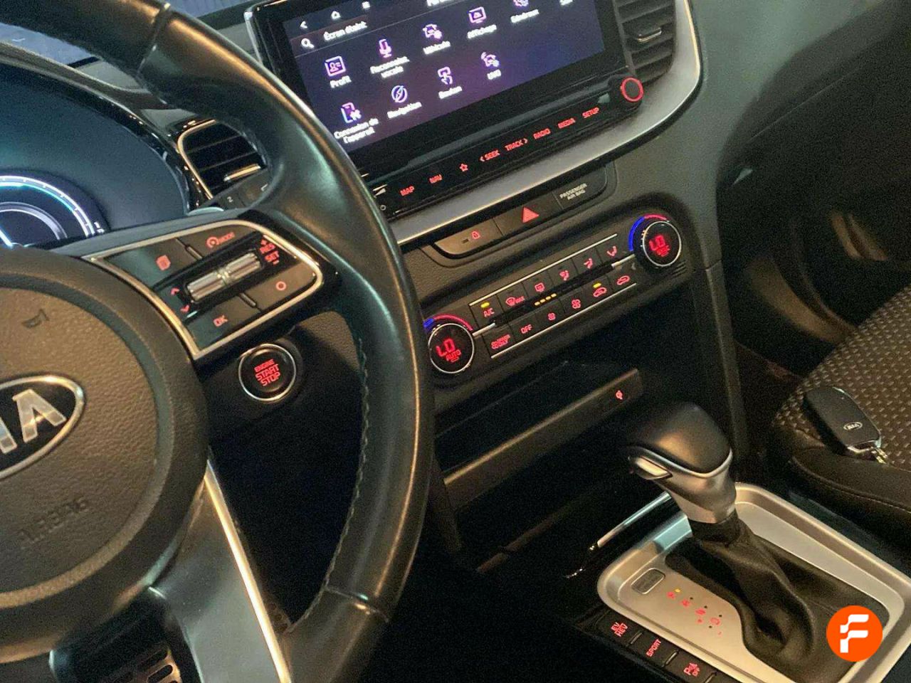 Foto Kia XCeed 21