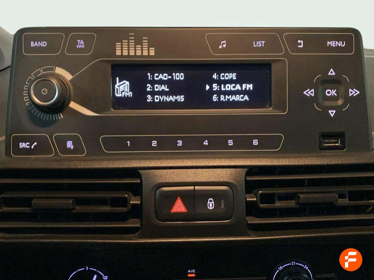 Foto Peugeot Rifter 13