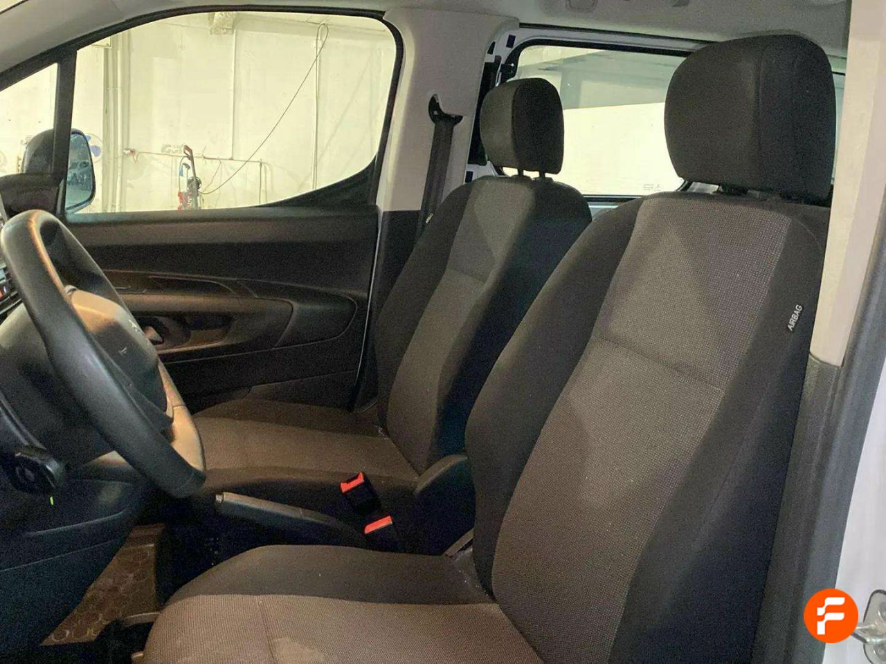 Foto Peugeot Rifter 18