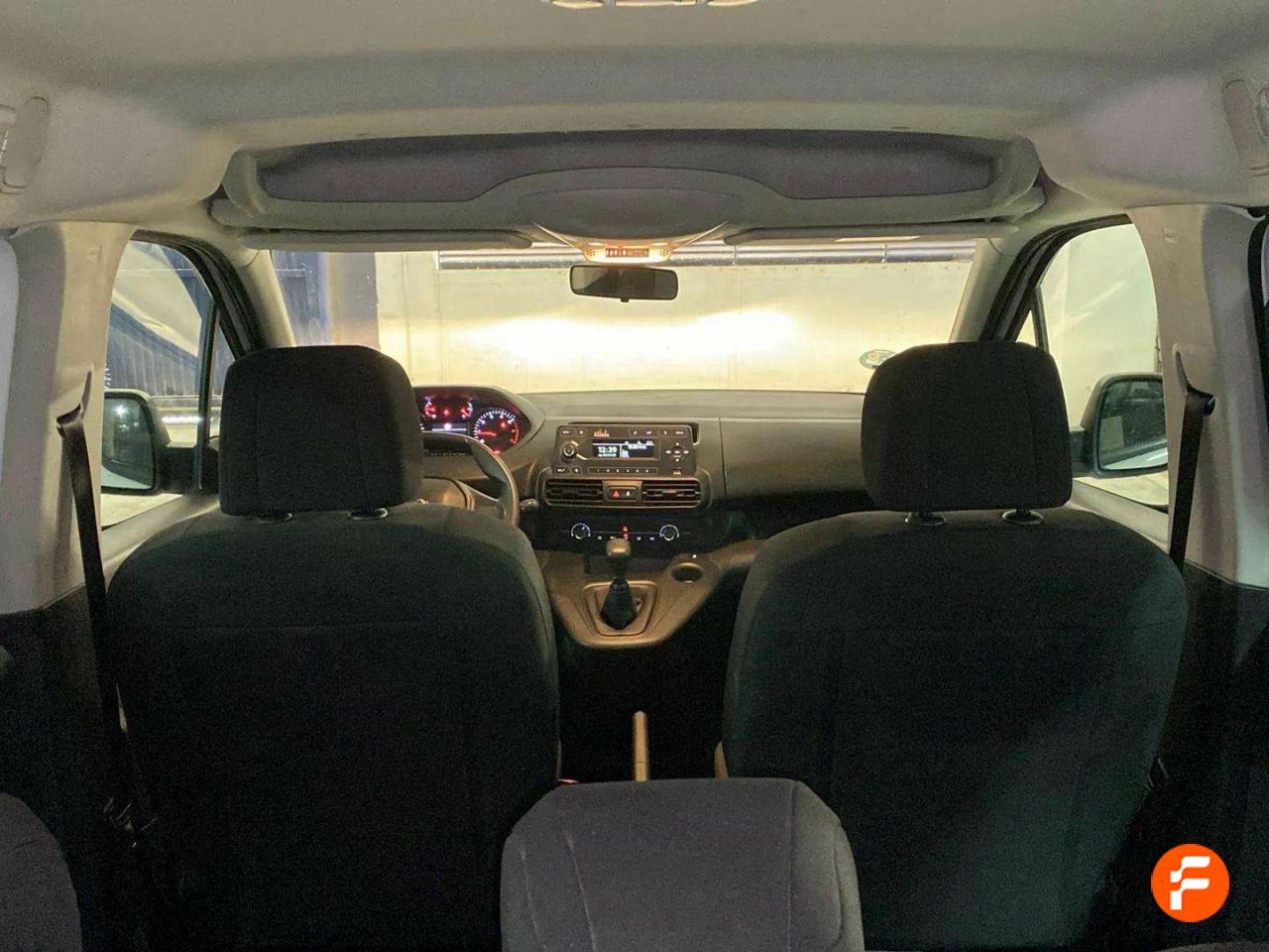 Foto Peugeot Rifter 21