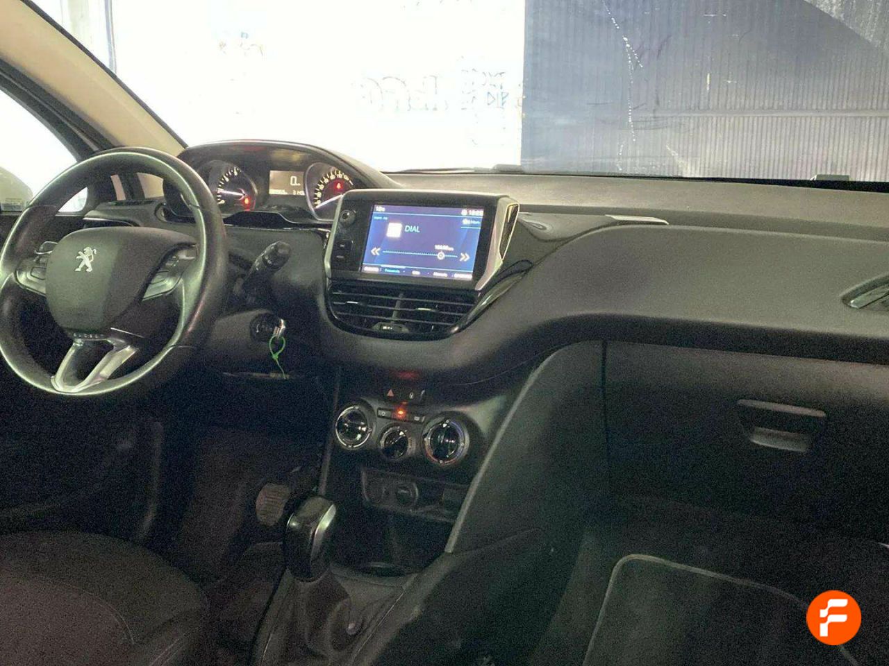 Foto Peugeot 208 19