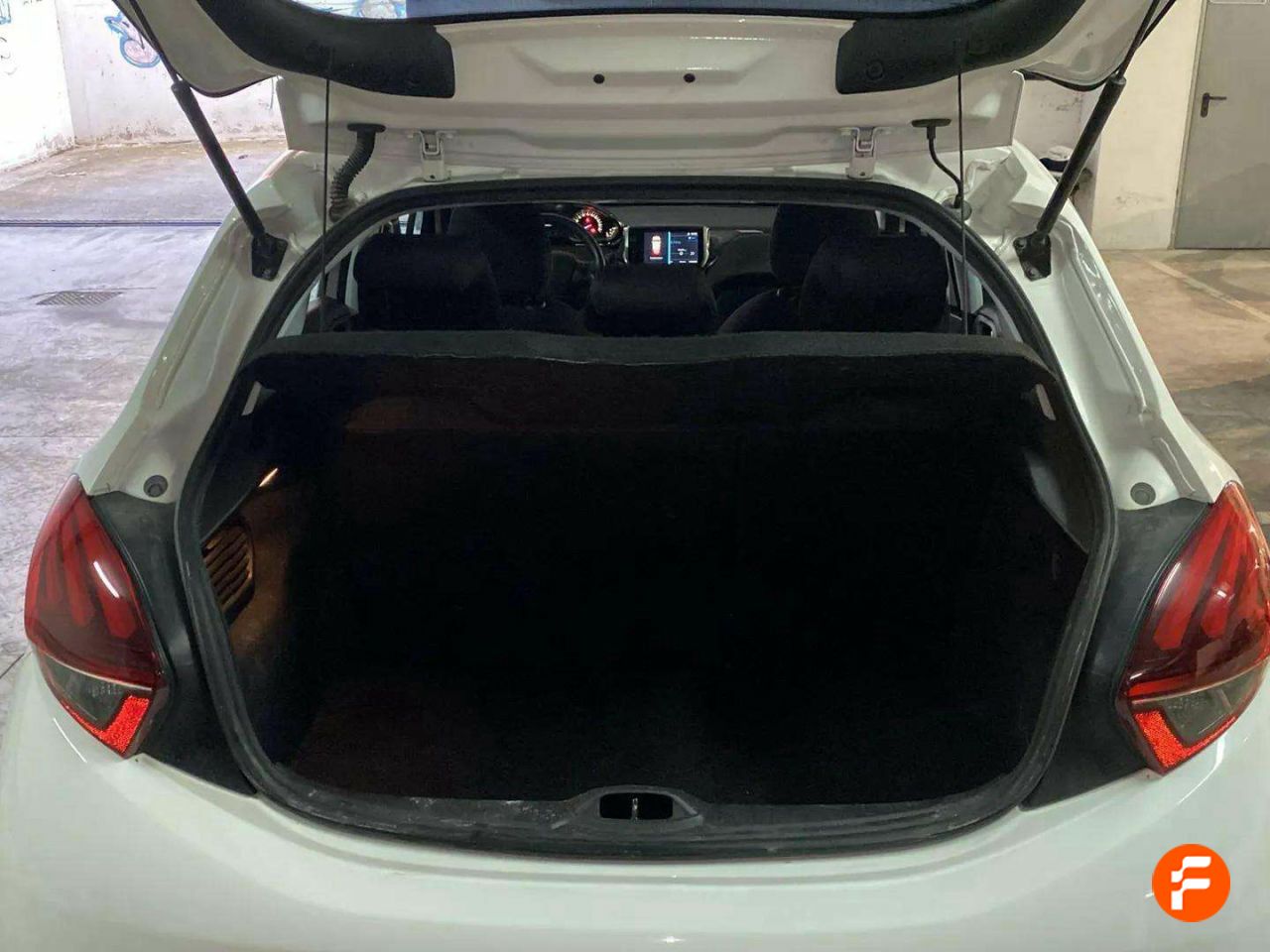 Foto Peugeot 208 26