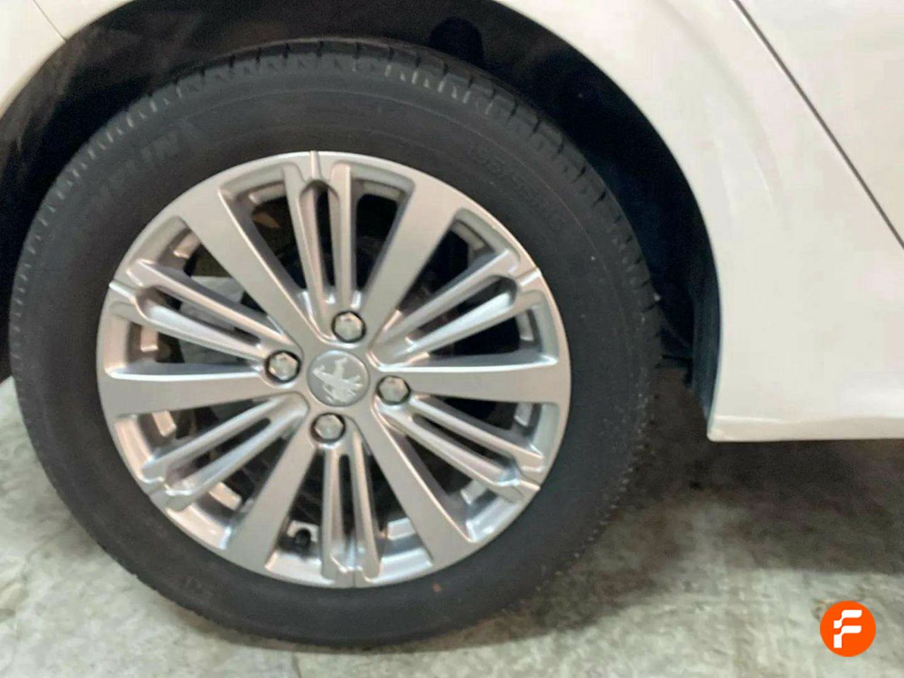 Foto Peugeot 208 29