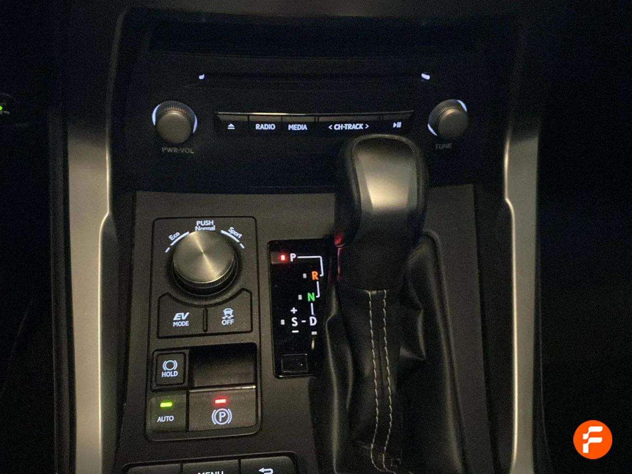 Foto Lexus NX 19