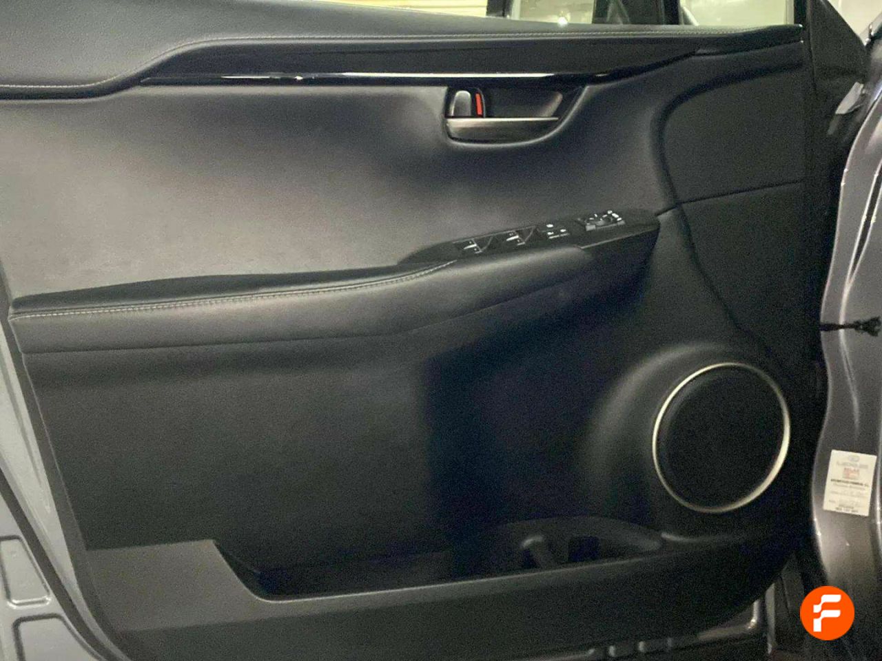 Foto Lexus NX 30