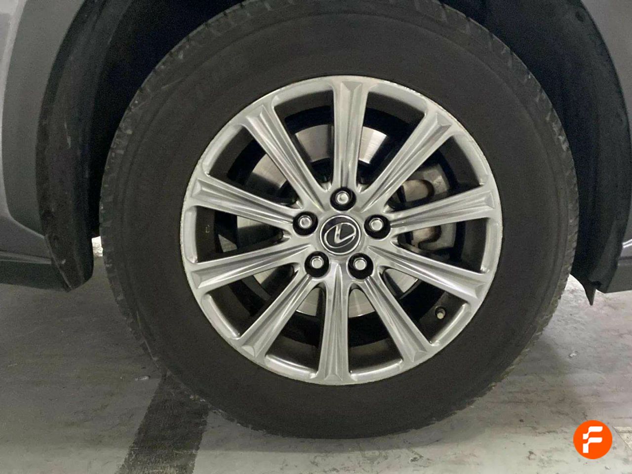 Foto Lexus NX 32