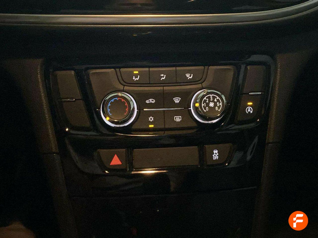 Foto Opel Mokka X 15