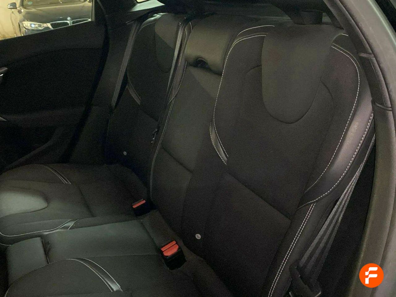 Foto Volvo V40 23
