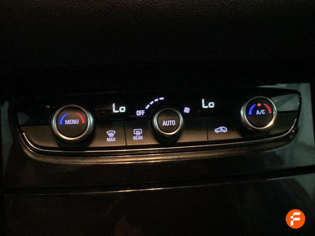Foto Opel Grandland X 18