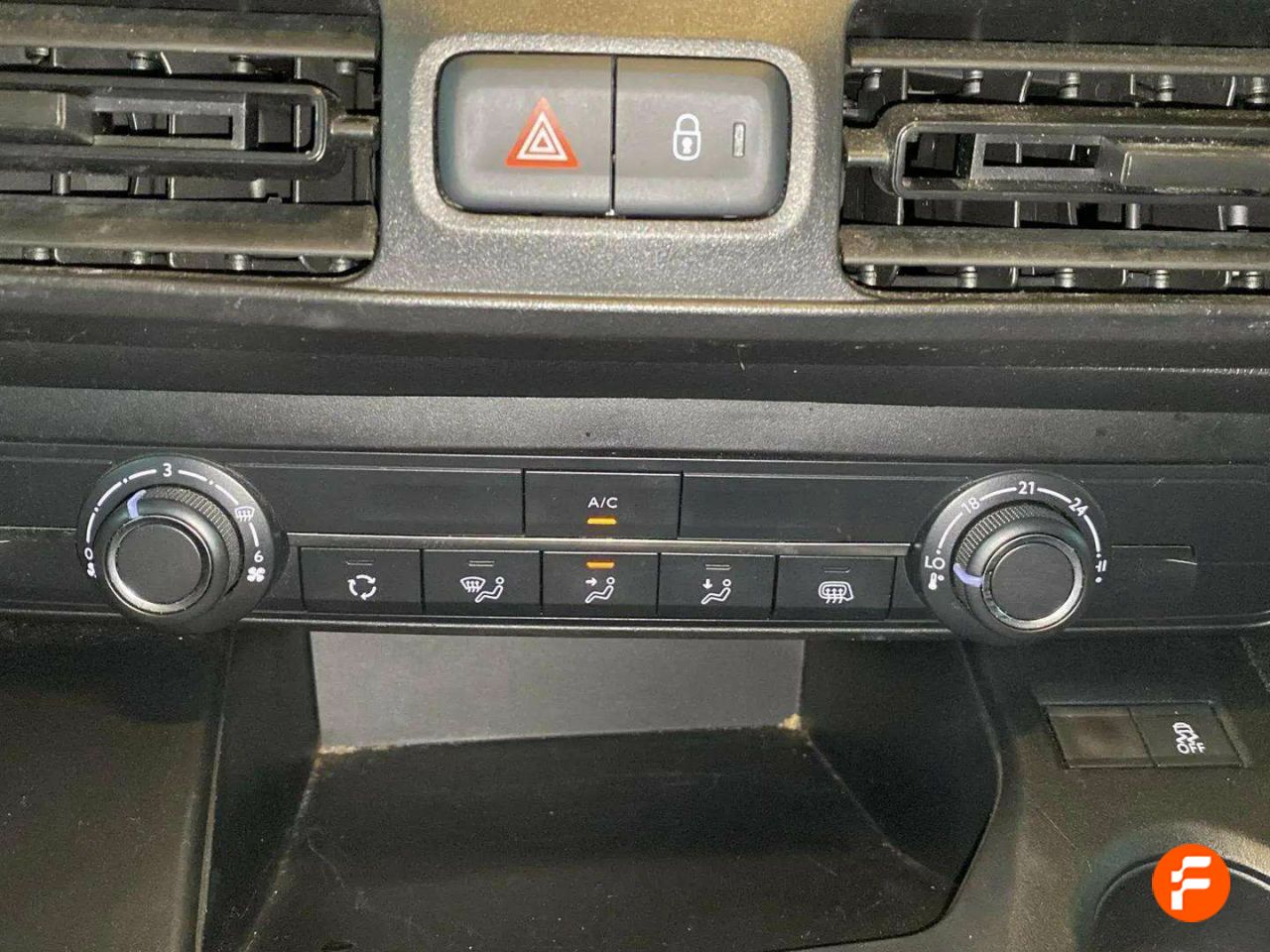 Foto Toyota Proace 14