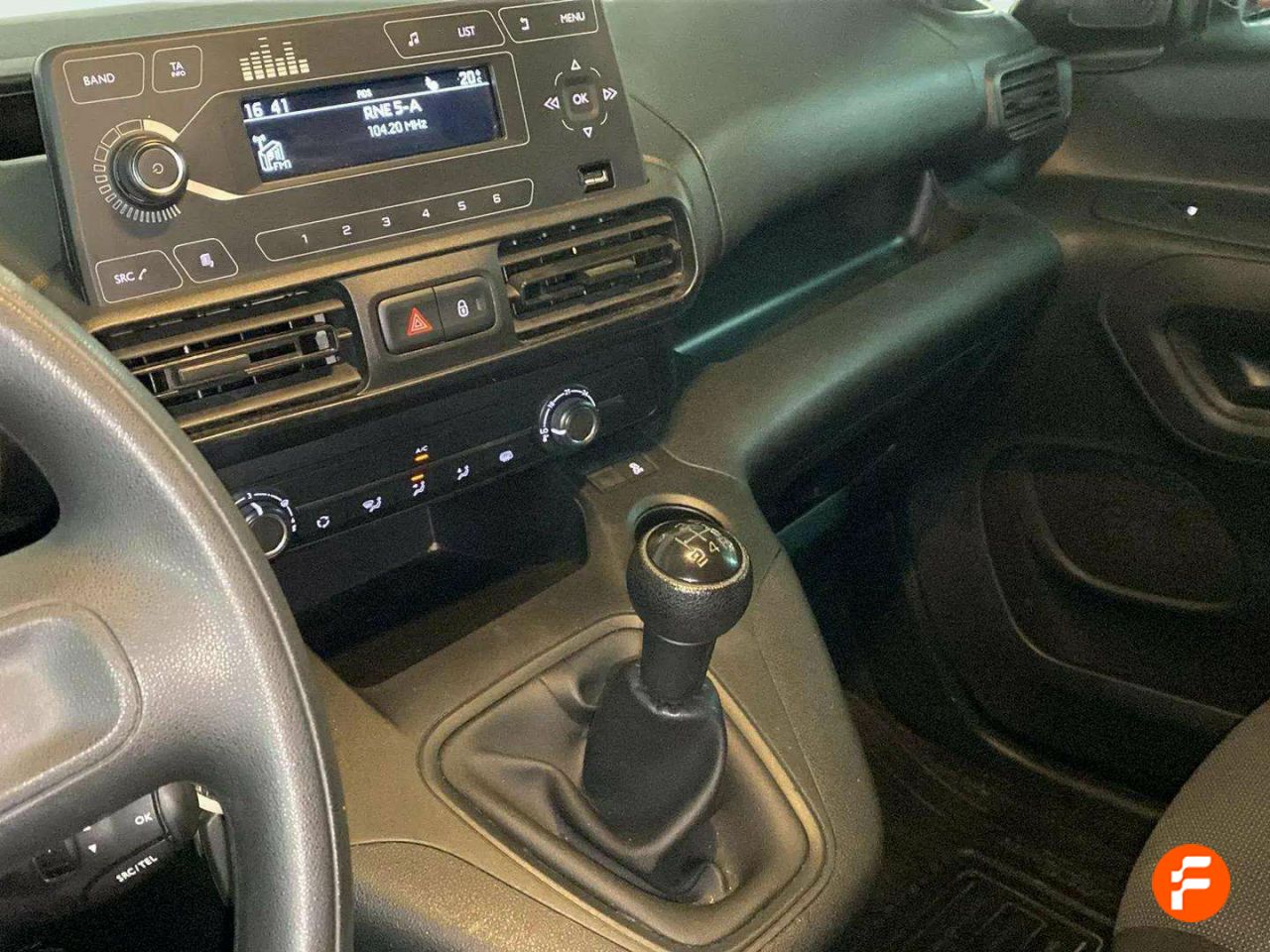 Foto Toyota Proace 16