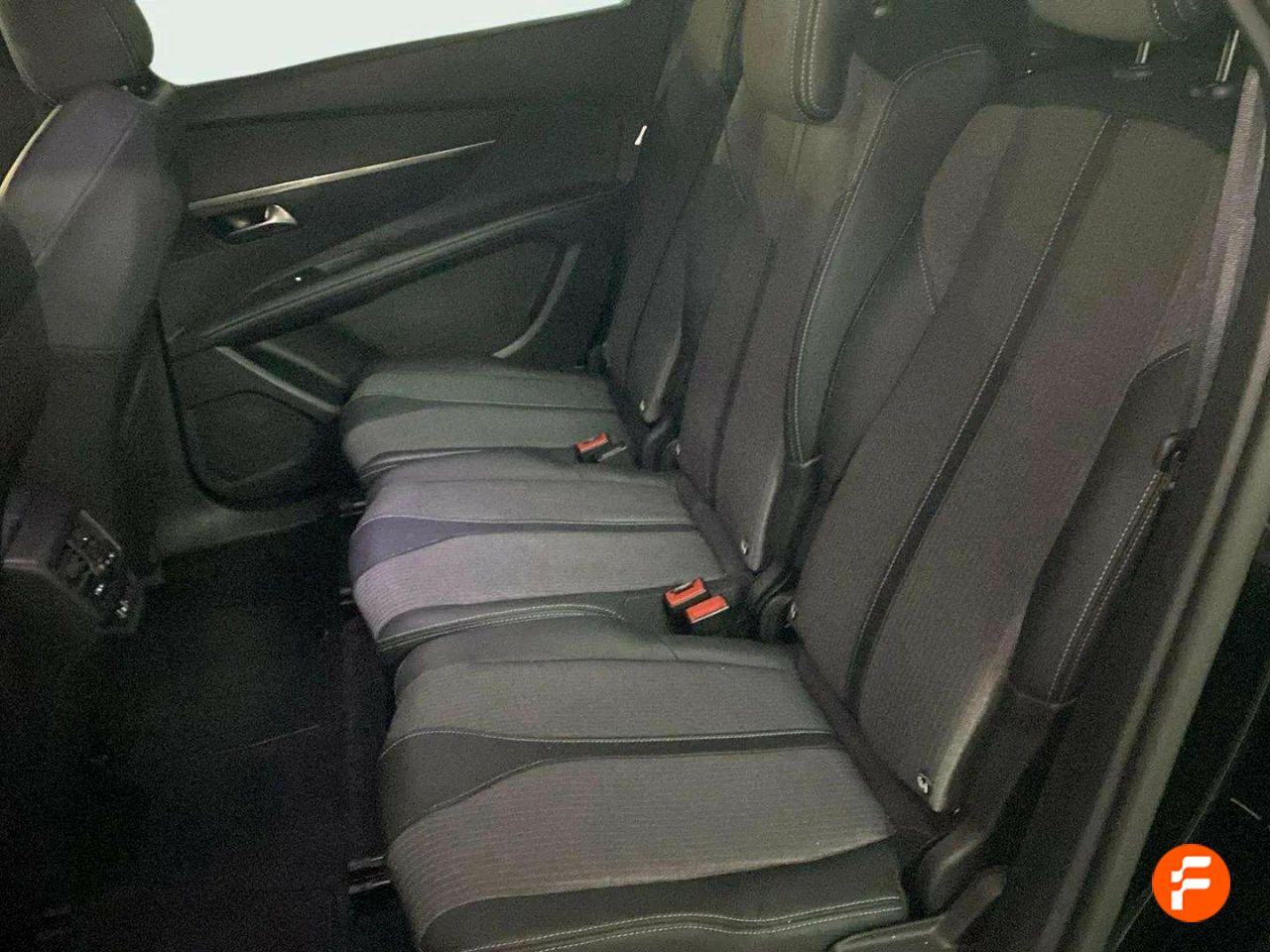 Foto Peugeot 5008 25