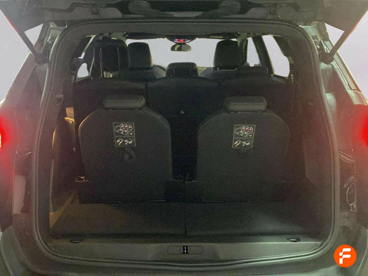 Foto Peugeot 5008 29