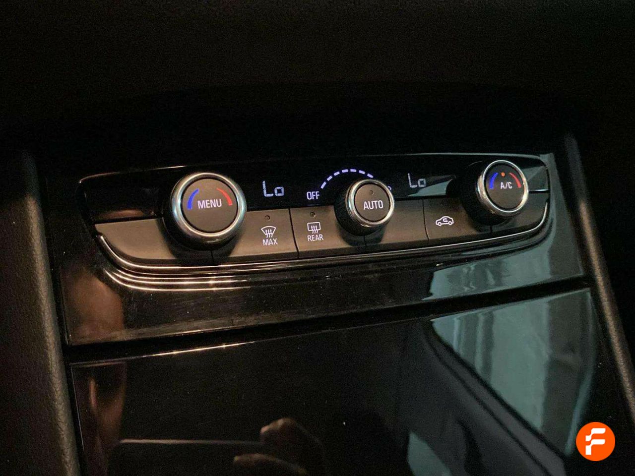 Foto Opel Grandland X 18