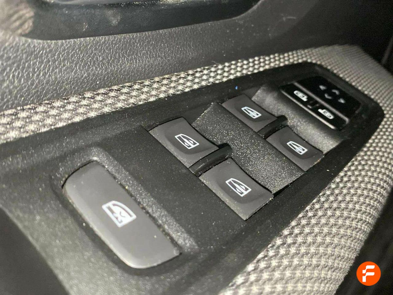 Foto Dacia Logan 21