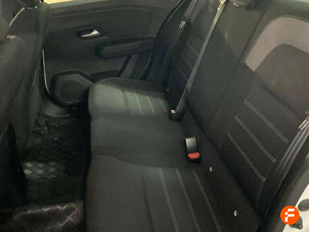 Foto Dacia Logan 25