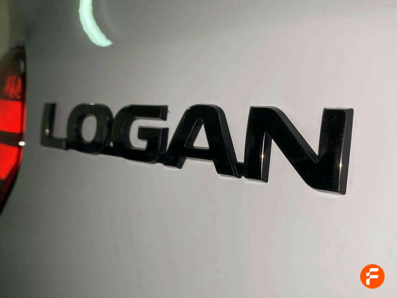 Foto Dacia Logan 32