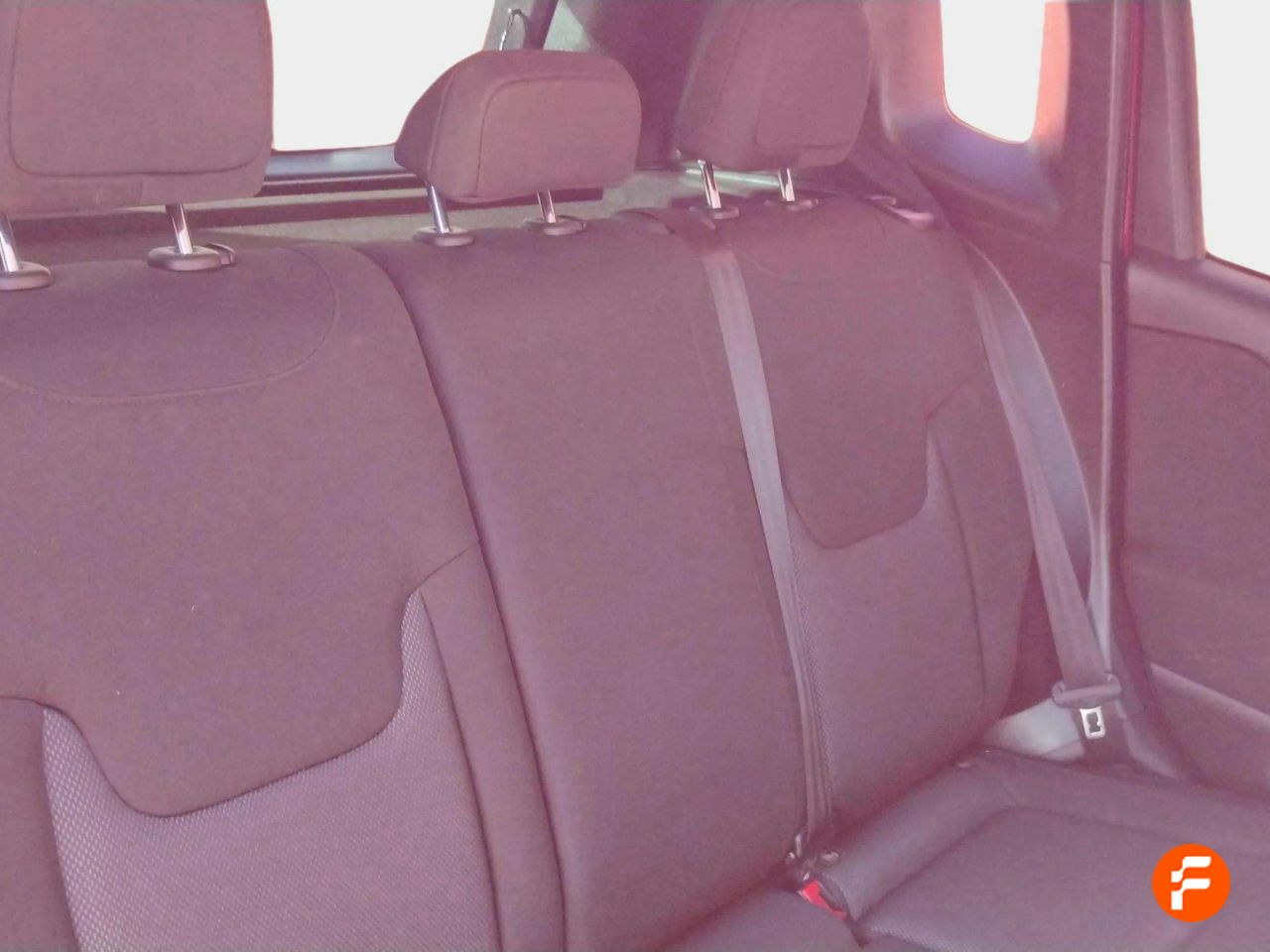 Foto Jeep Renegade 16