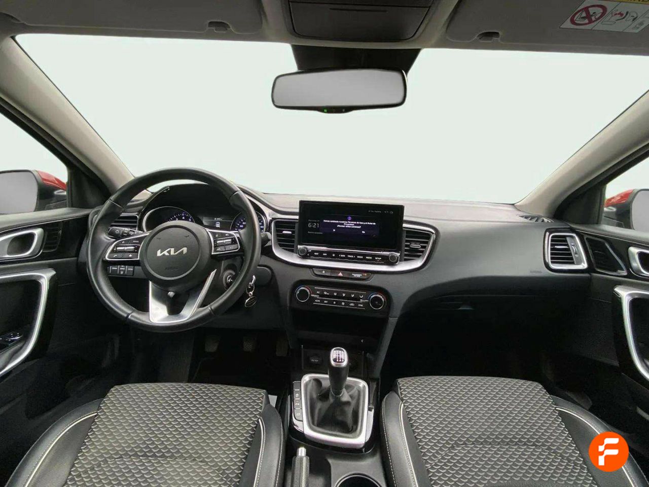 Foto Kia Ceed 9