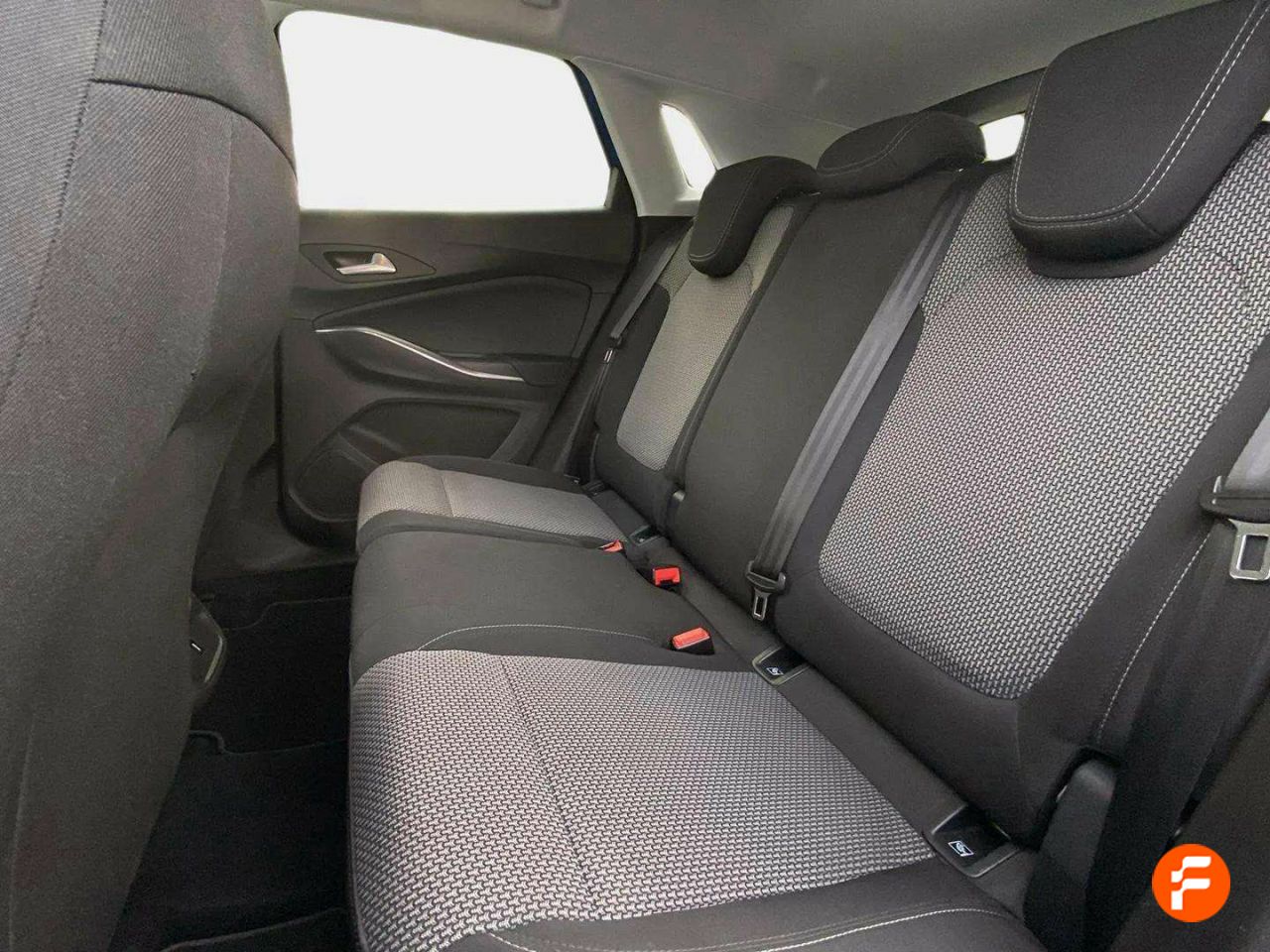 Foto Opel Grandland X 16